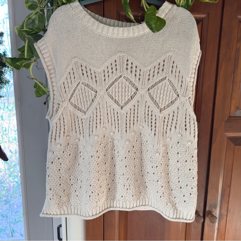 Plus Size Cream Knit Sleeveless Top
